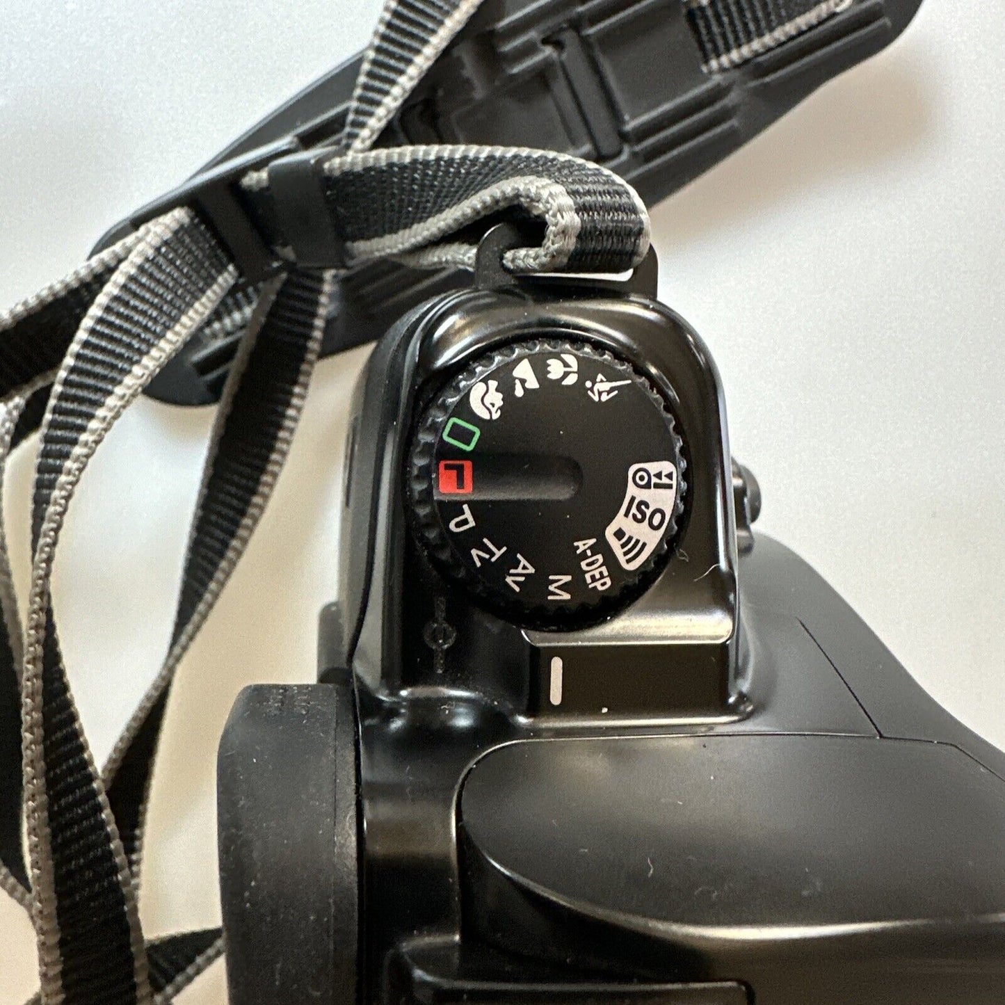 Canon EOS 500 35mm SLR Film Camera Body Only and Strap