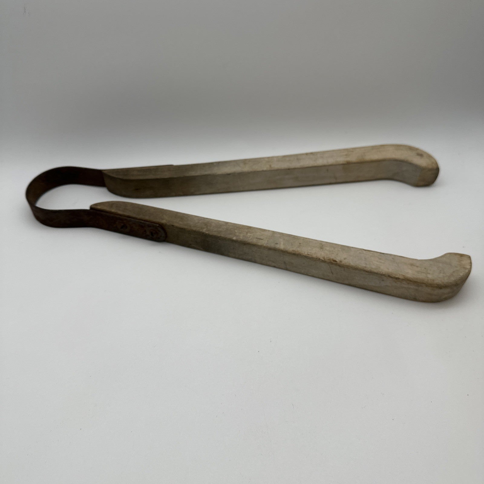 Vintage Wooden Laundry Washing Tongs 13" Twin Tub Dolly Retro Kitchen Clothes