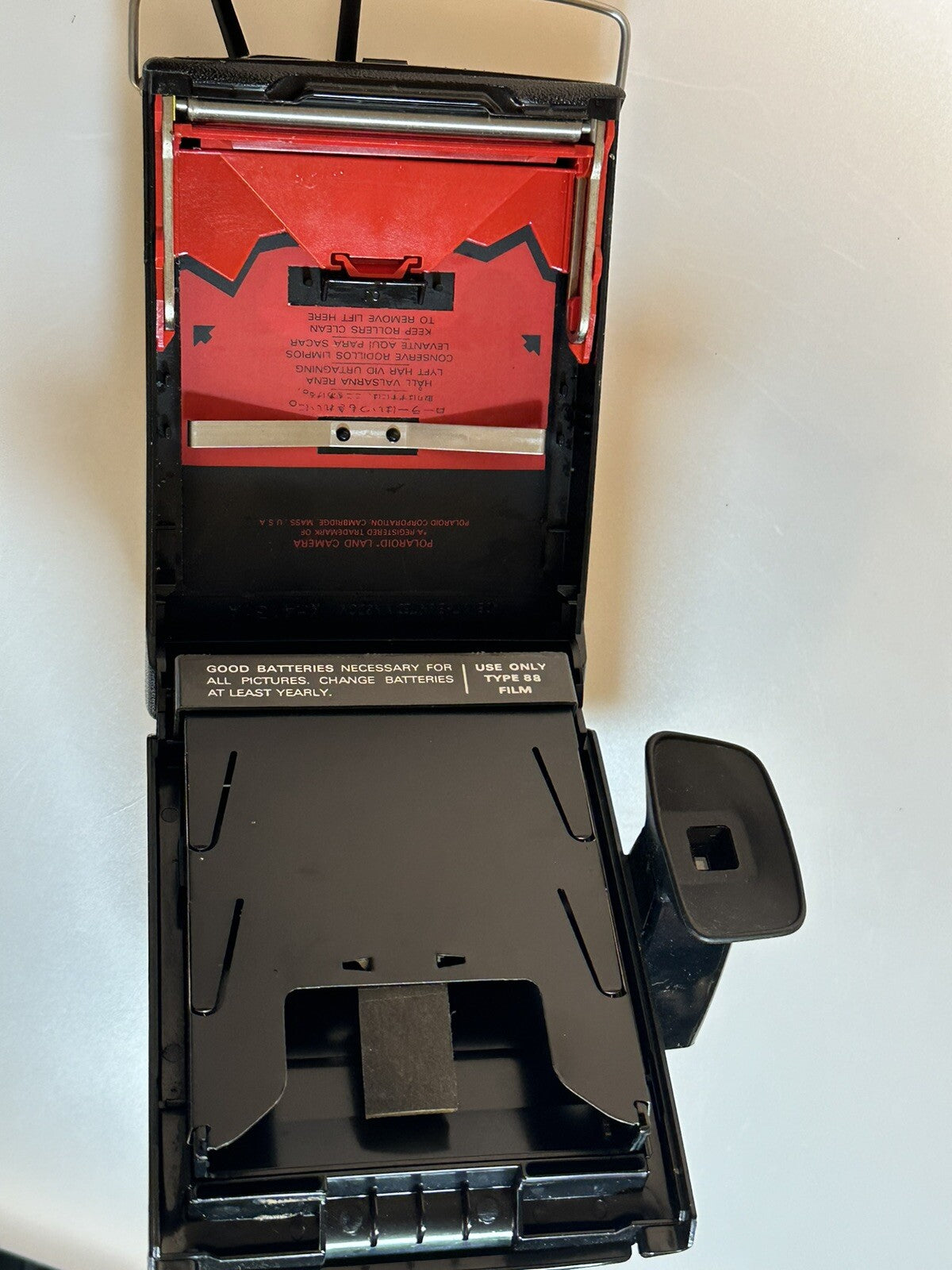 Polaroid Land Camera Square Shooter 2 - Vintage Instant Film Photography