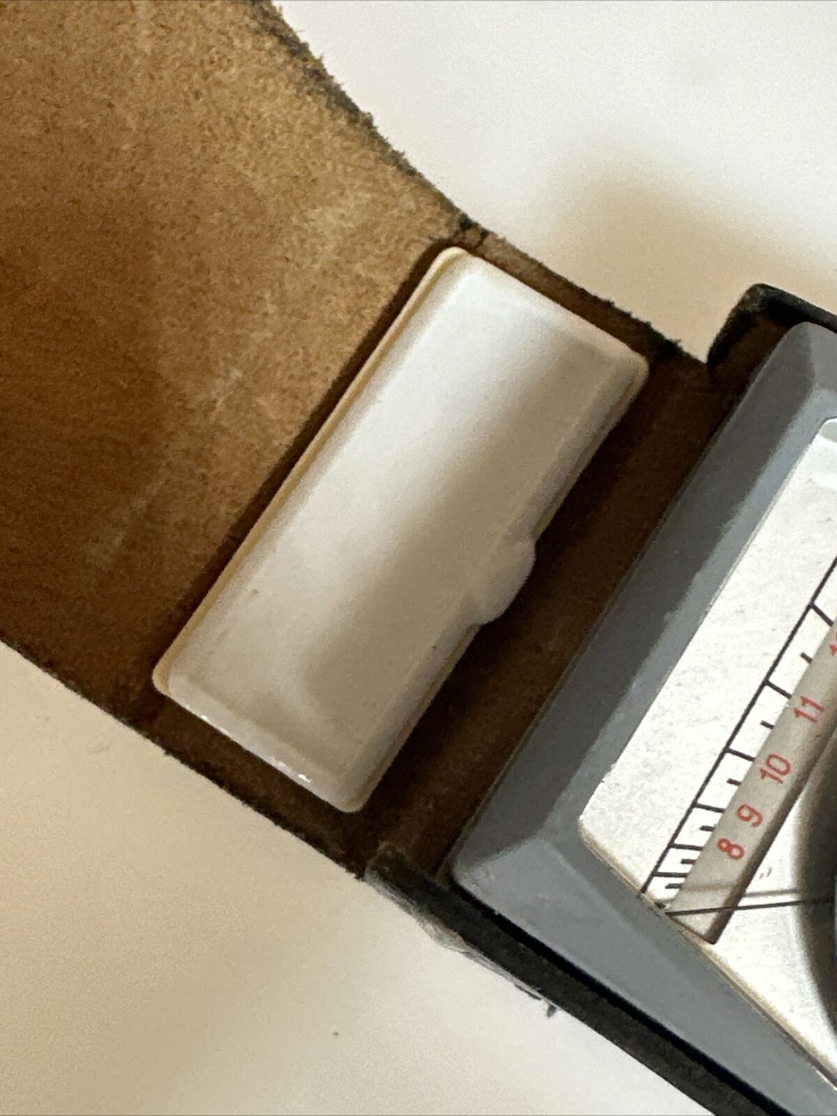 Vintage Leningrad 4 Light Exposure Meter With Original  Case