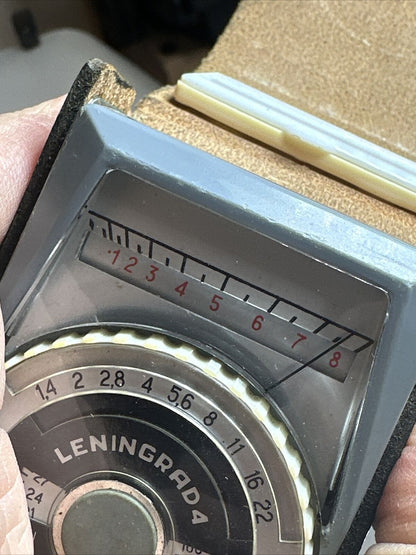 Vintage Leningrad 4 Light Exposure Meter With Original  Case
