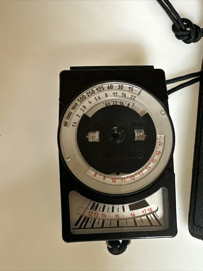 Leningrad 8 Exposure Meter Analogue Light Meter 