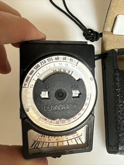 Leningrad 8 Exposure Meter Analogue Light Meter 