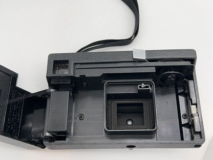 Vintage KODAK Instamatic X15 Camera x-15 Film With case Made In USA