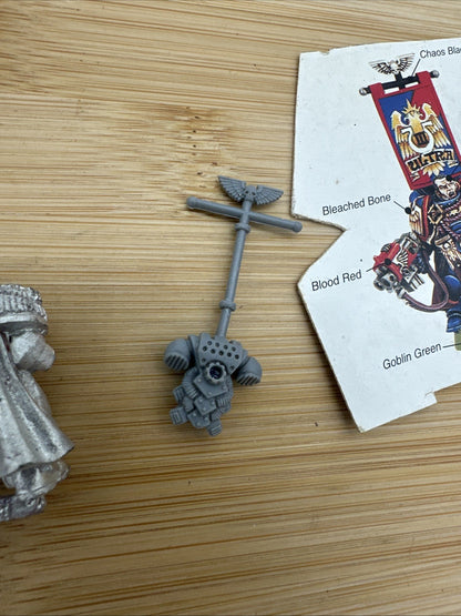Captain (B) with sword - Space Marine - Metal -
