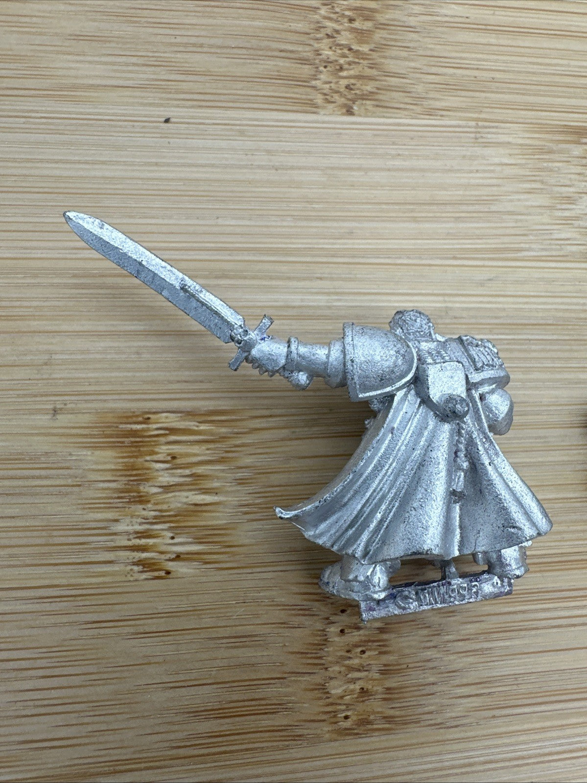 Captain (B) with sword - Space Marine - Metal -
